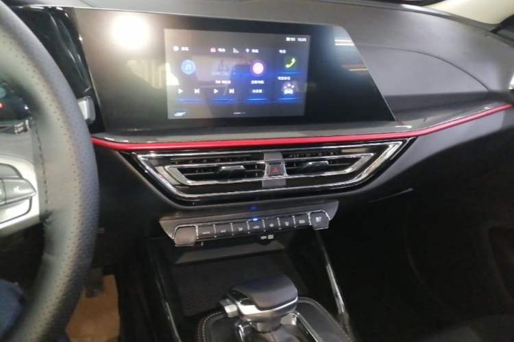 Used CHANGAN OSHAN X5 2021 Revised Version 1.6L CVT Luxury Edition Audio And AC Panel