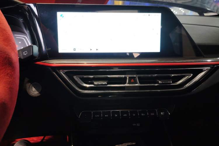 Used CHANGAN OSHAN X5 2021 1.5T DCT Prestige Edition Audio And AC Panel