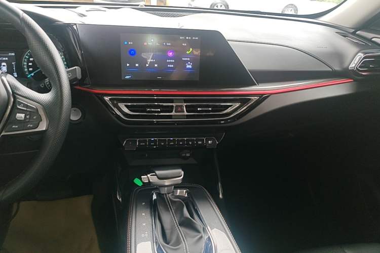 Used CHANGAN OSHAN X5 2021 1.6L CVT Comfort Model Audio And AC Panel