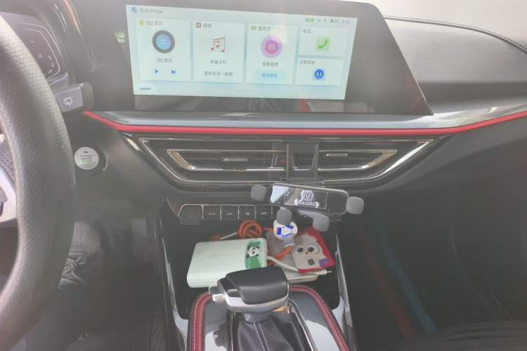 Used CHANGAN OSHAN X5 2021 1.5T DCT Prestige Edition Audio And AC Panel