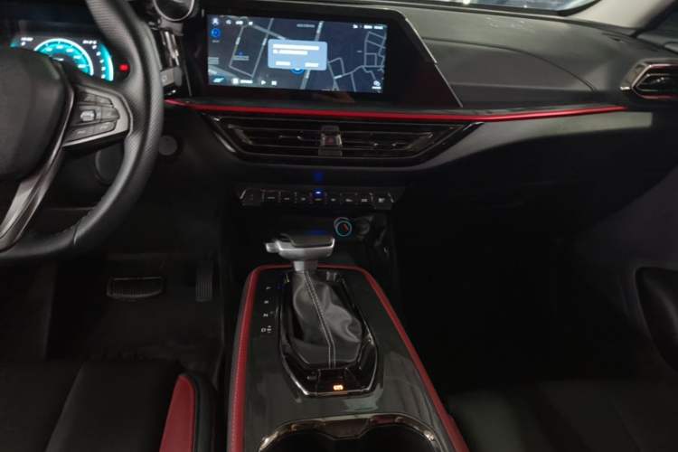 Used CHANGAN OSHAN X5 2021 1.5T DCT Flagship Edition Audio And AC Panel