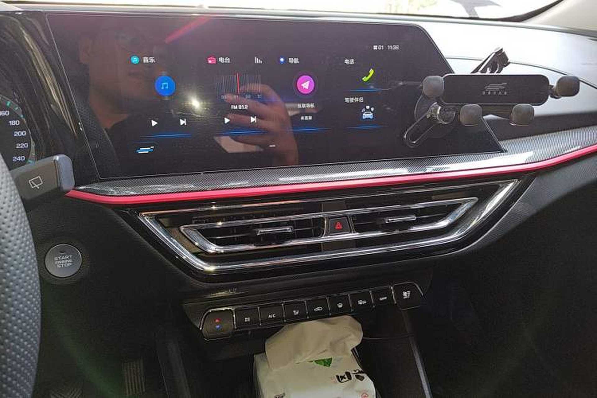 Used CHANGAN OSHAN X5 2021 1.6L Manual Luxury Model Audio And AC Panel