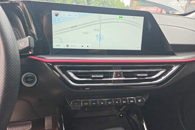 Used CHANGAN OSHAN X5 2021 1.5T DCT Prestige Edition Audio And AC Panel