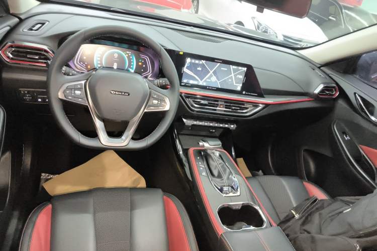 Used CHANGAN OSHAN X5 2021 1.5T DCT Prestige Edition Audio And AC Panel