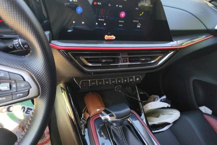 Used CHANGAN OSHAN X5 2021 1.5T DCT Luxury Edition Audio And AC Panel