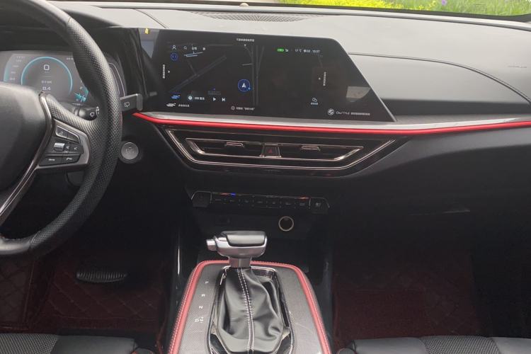 Used CHANGAN OSHAN X5 2021 1.5T DCT Prestige Edition Audio And AC Panel