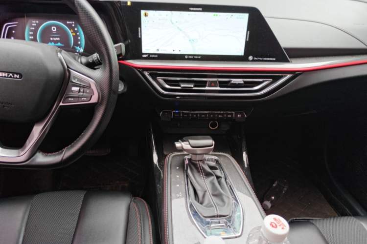 Used CHANGAN OSHAN X5 2021 1.5T DCT Prestige Edition Audio And AC Panel
