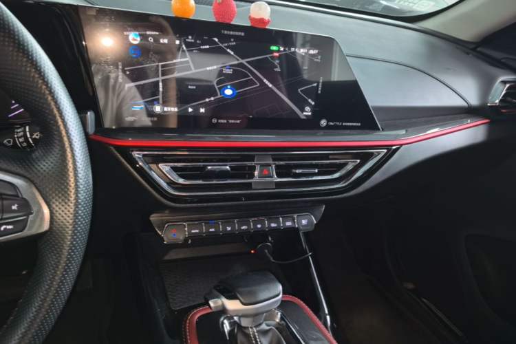Used CHANGAN OSHAN X5 2021 1.5T DCT Prestige Edition Audio And AC Panel
