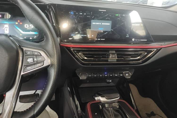 Used CHANGAN OSHAN X5 2021 1.5T DCT Flagship Edition Audio And AC Panel