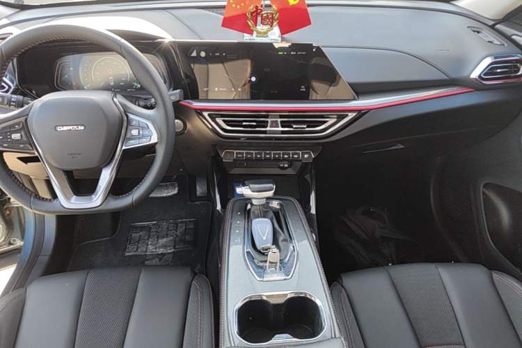 Used CHANGAN OSHAN X5 2021 1.6L CVT Luxury Model Audio And AC Panel