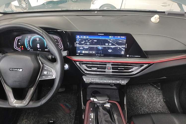 Used CHANGAN OSHAN X5 2021 1.5T DCT Prestige Edition Audio And AC Panel