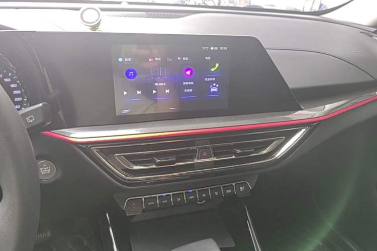 Used CHANGAN OSHAN X5 2021 1.6L CVT Luxury Version Audio And AC Panel