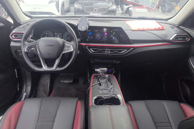 Used CHANGAN OSHAN X5 2021 Revised Version 1.5T DCT Luxury Edition Center Console