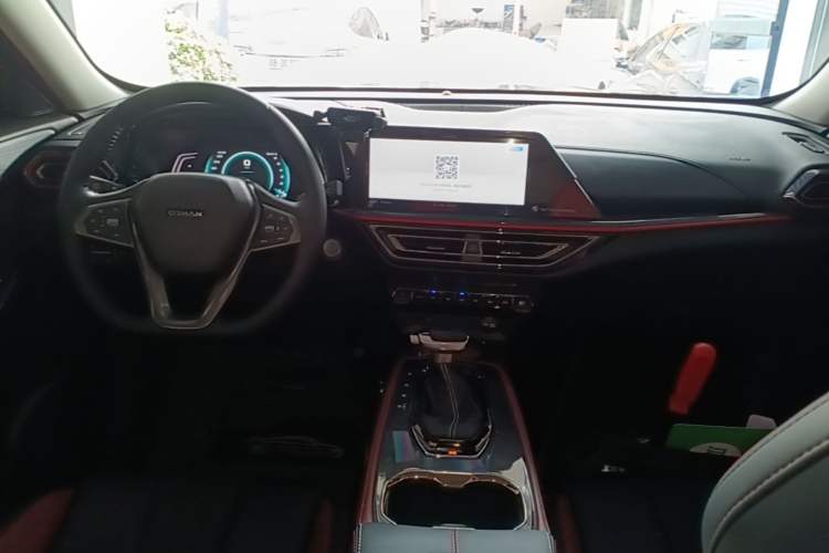 Used CHANGAN OSHAN X5 2021 1.5T DCT Flagship Edition Center Console