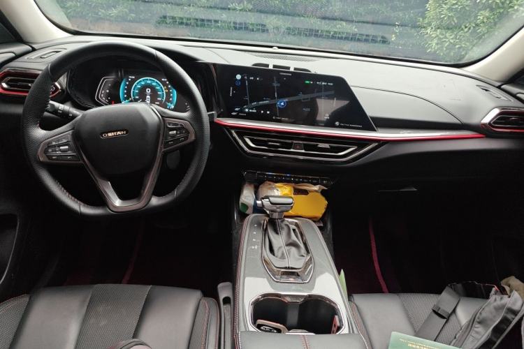 Used CHANGAN OSHAN X5 2021 1.5T DCT Flagship Edition Center Console