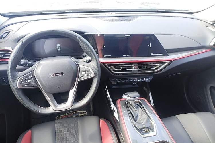 Used CHANGAN OSHAN X5 2021 1.5T DCT Prestige Edition Center Console