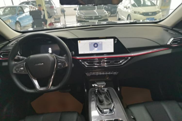 Used CHANGAN OSHAN X5 2021 1.5T DCT Prestige Edition Center Console
