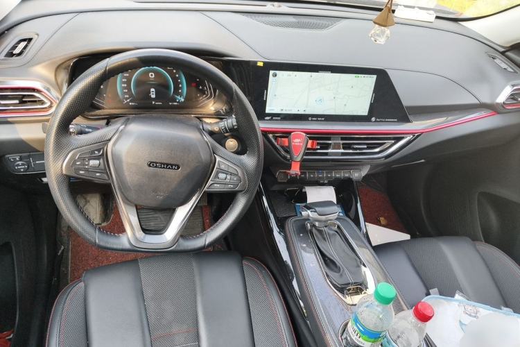 Used CHANGAN OSHAN X5 2021 1.6L CVT Luxury Model Center Console