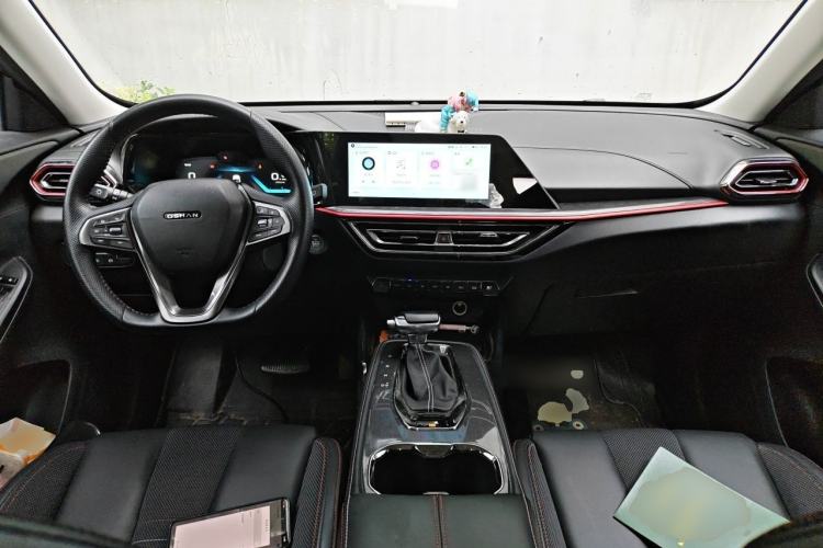 Used CHANGAN OSHAN X5 2021 1.5T DCT Flagship Edition Center Console