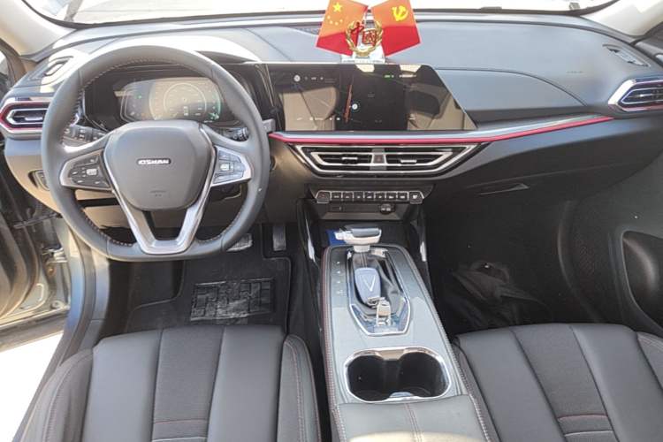 Used CHANGAN OSHAN X5 2021 1.6L CVT Luxury Model Center Console