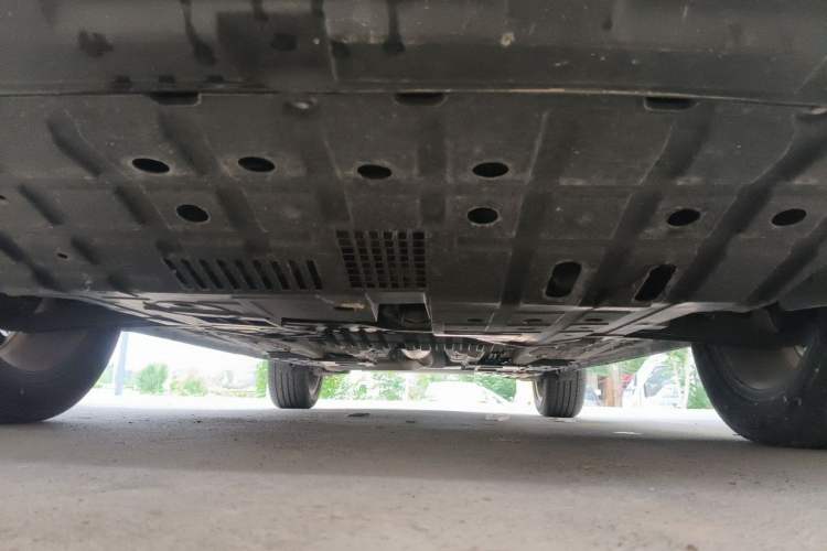 Used CHANGAN OSHAN X5 2021 1.5T DCT Prestige Edition Chassis Front