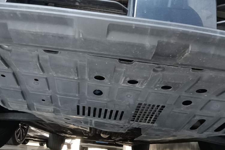 Used CHANGAN OSHAN X5 2021 1.5T DCT Prestige Edition Chassis Front