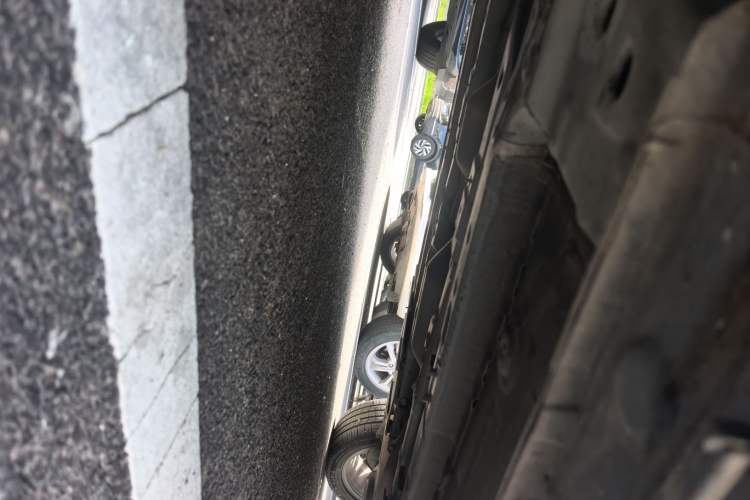 Used CHANGAN OSHAN X5 2021 1.6L CVT Luxury Model Chassis Front Left