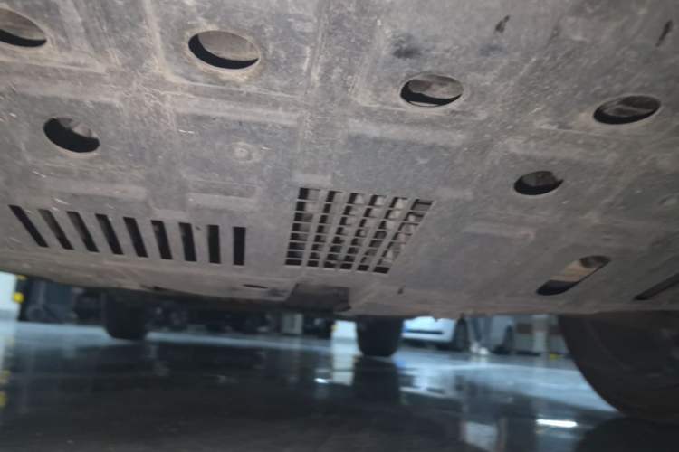 Used CHANGAN OSHAN X5 2021 1.5T DCT Flagship Edition Chassis Front
