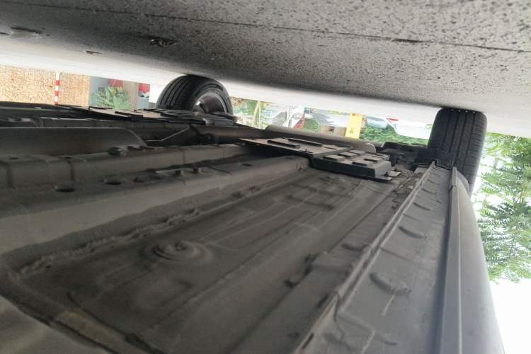 Used CHANGAN OSHAN X5 2021 1.5T DCT Prestige Edition Chassis Front Right
