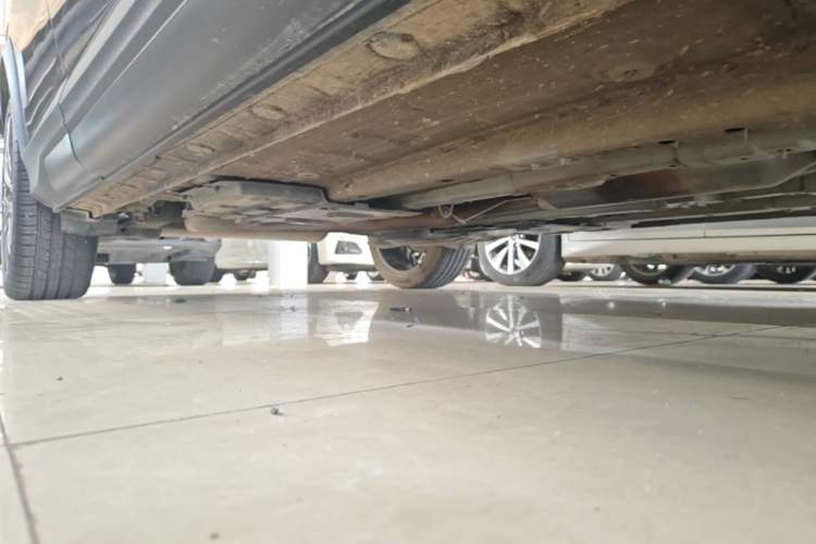 Used CHANGAN OSHAN X5 2021 1.5T DCT Flagship Edition Chassis Front Right