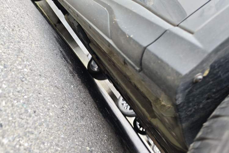 Used CHANGAN OSHAN X5 2021 1.5T DCT Flagship Edition Chassis Front Right