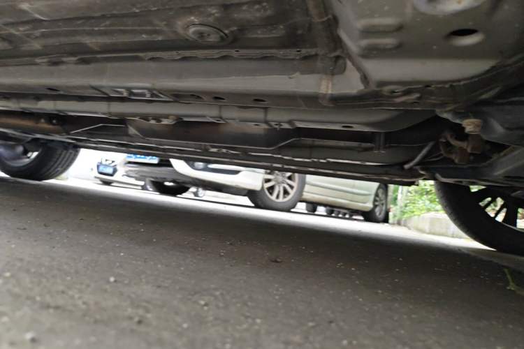 Used CHANGAN OSHAN X5 2021 1.5T DCT Flagship Edition Chassis Front Right