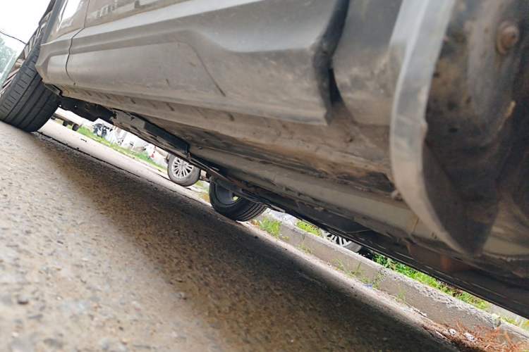 Used CHANGAN OSHAN X5 2021 1.6L CVT Luxury Model Chassis Front Right