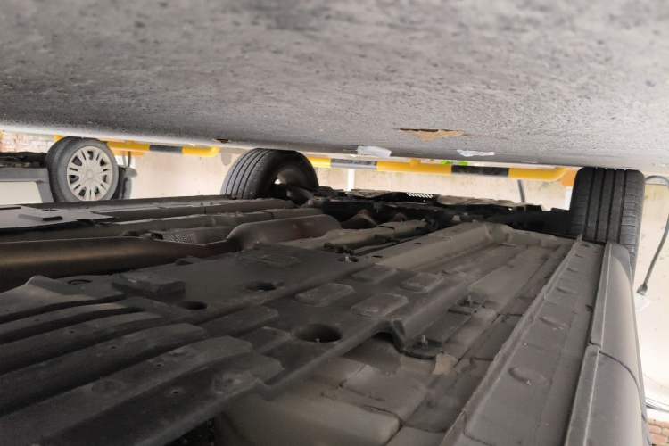 Used CHANGAN OSHAN X5 2021 1.5T DCT Prestige Edition Chassis Rear Left