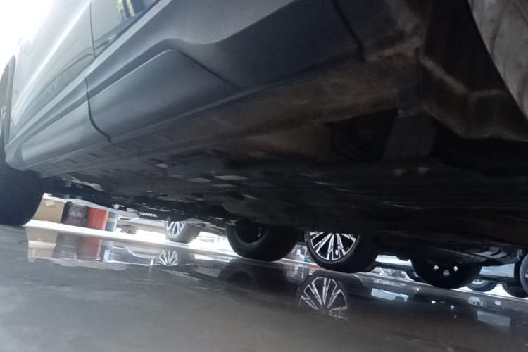 Used CHANGAN OSHAN X5 2021 1.5T DCT Prestige Edition Chassis Rear Left