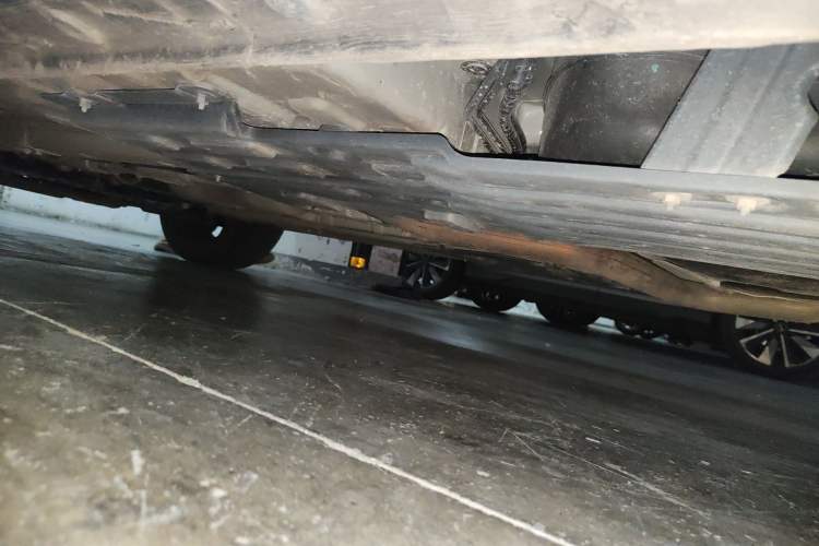 Used CHANGAN OSHAN X5 2021 1.5T DCT Prestige Edition Chassis Rear Left