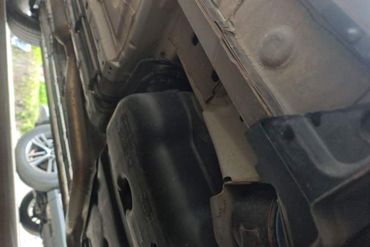 Used CHANGAN OSHAN X5 2021 1.5T DCT Prestige Edition Chassis Rear Left