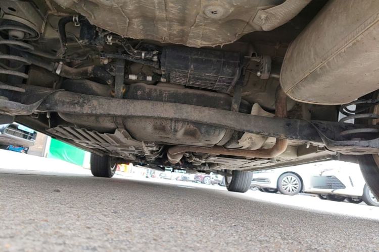 Used CHANGAN OSHAN X5 2021 Revised Version 1.6L CVT Luxury Edition Chassis Rear