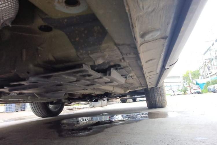 Used CHANGAN OSHAN X5 2021 1.6L CVT Luxury Model Chassis Rear Right