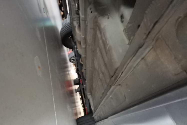 Used CHANGAN OSHAN X5 2021 1.5T DCT Prestige Edition Chassis Rear Right