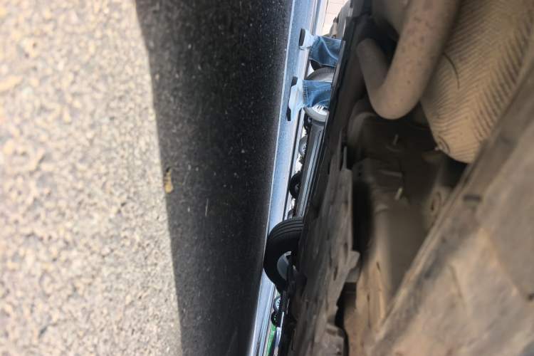 Used CHANGAN OSHAN X5 2021 1.6L CVT Luxury Model Chassis Rear Right