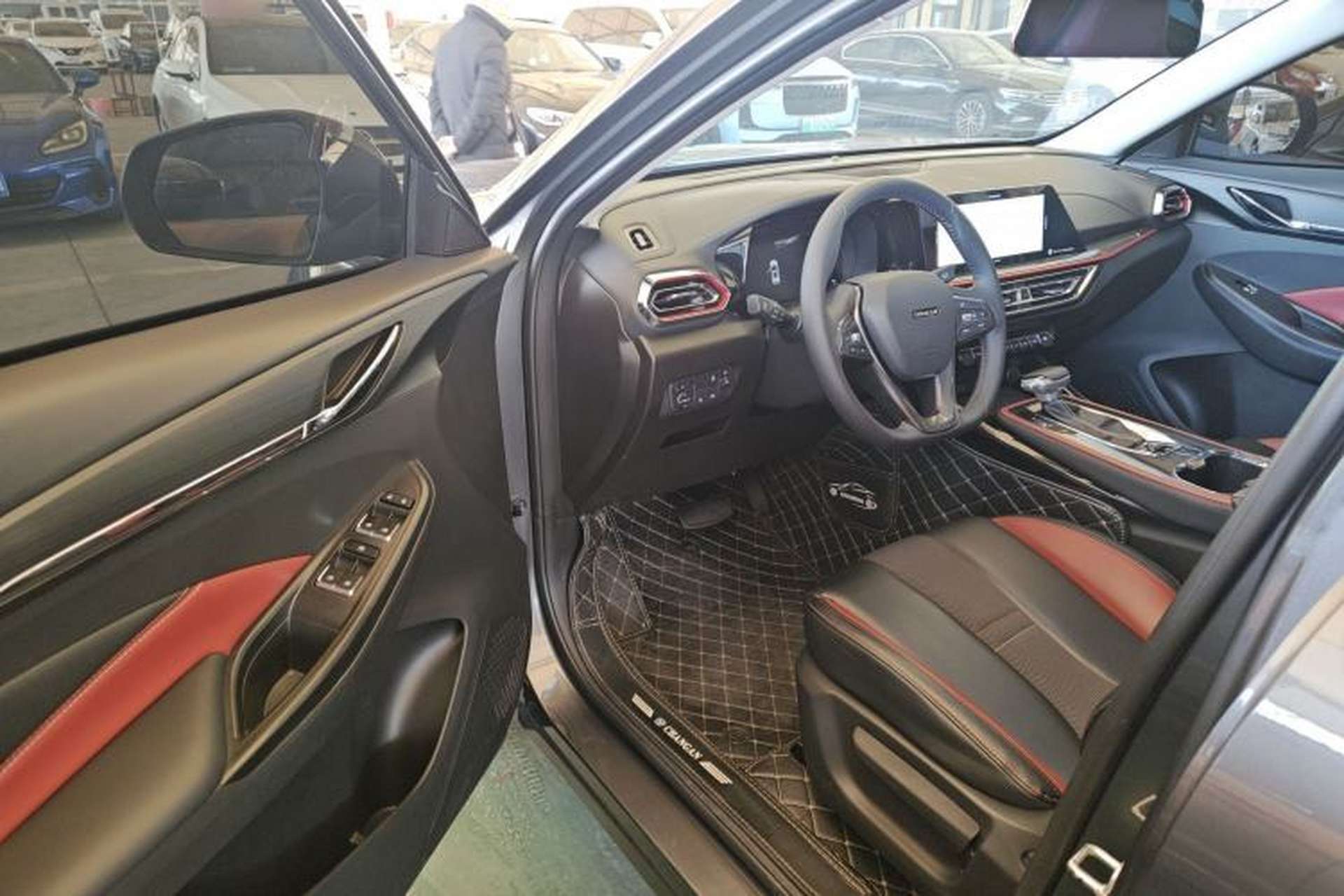 Used CHANGAN OSHAN X5 2021 1.5T DCT Prestige Edition Driver Seat