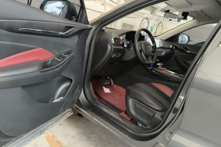 Used CHANGAN OSHAN X5 2021 1.5T DCT Prestige Edition Driver Seat