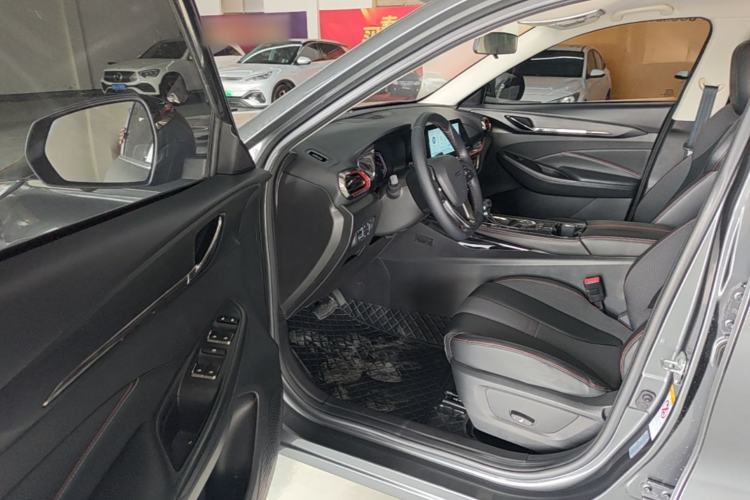 Used CHANGAN OSHAN X5 2021 1.5T DCT Flagship Edition Driver Seat