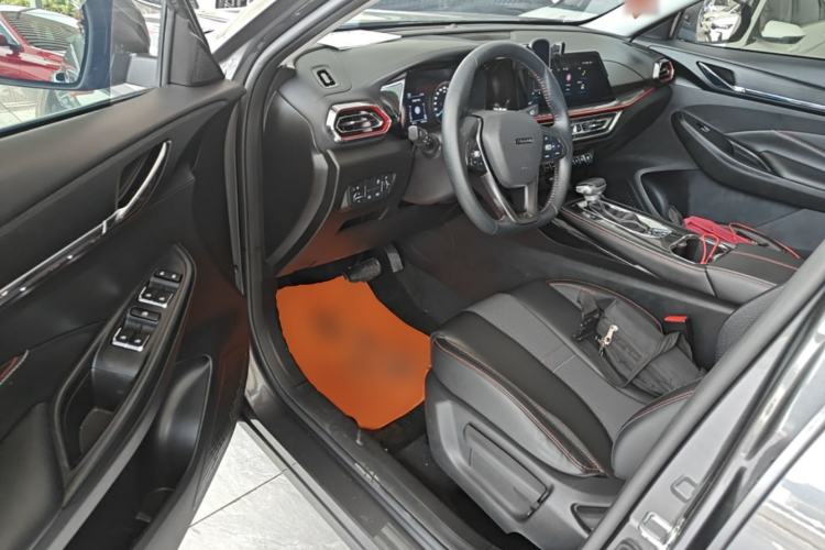 Used CHANGAN OSHAN X5 2021 Revised Version 1.5T DCT Luxury Edition Driver Seat