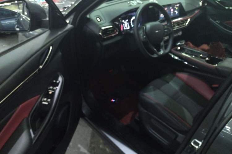 Used CHANGAN OSHAN X5 2021 1.5T DCT Luxury Edition Driver Seat