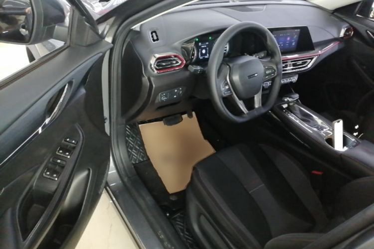 Used CHANGAN OSHAN X5 2021 Revised Version 1.6L CVT Luxury Edition Driver Seat