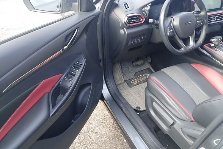 Used CHANGAN OSHAN X5 2021 1.5T DCT Prestige Edition Driver Seat