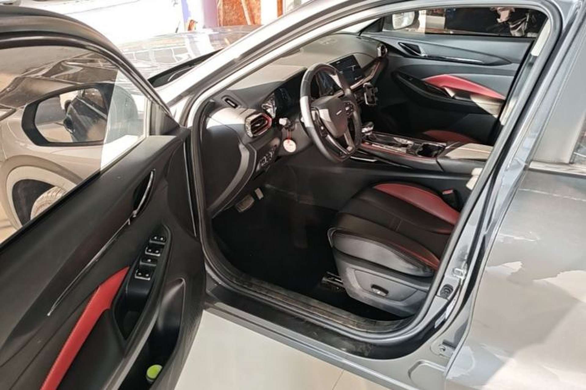 Used CHANGAN OSHAN X5 2021 1.5T DCT Flagship Edition Driver Seat