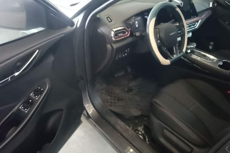 Used CHANGAN OSHAN X5 2021 1.5T DCT Prestige Edition Driver Seat